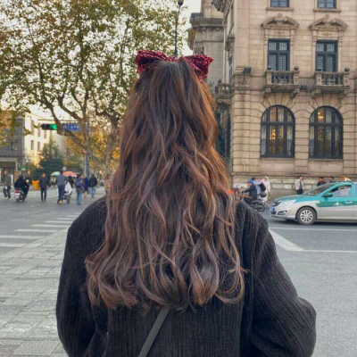 秀丝顿植物养发馆加盟之养发馆如何选址？商业中心是个不错的选择